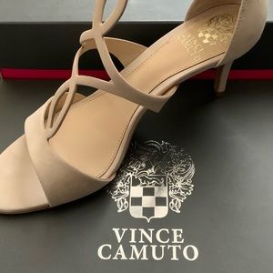 Vince Camuto Sz 9 SHOES Nude Nubuck NEW in Box